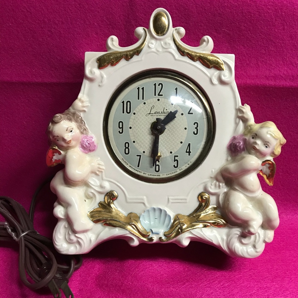 Vintage Lanshire Self-Starting Table Clock.